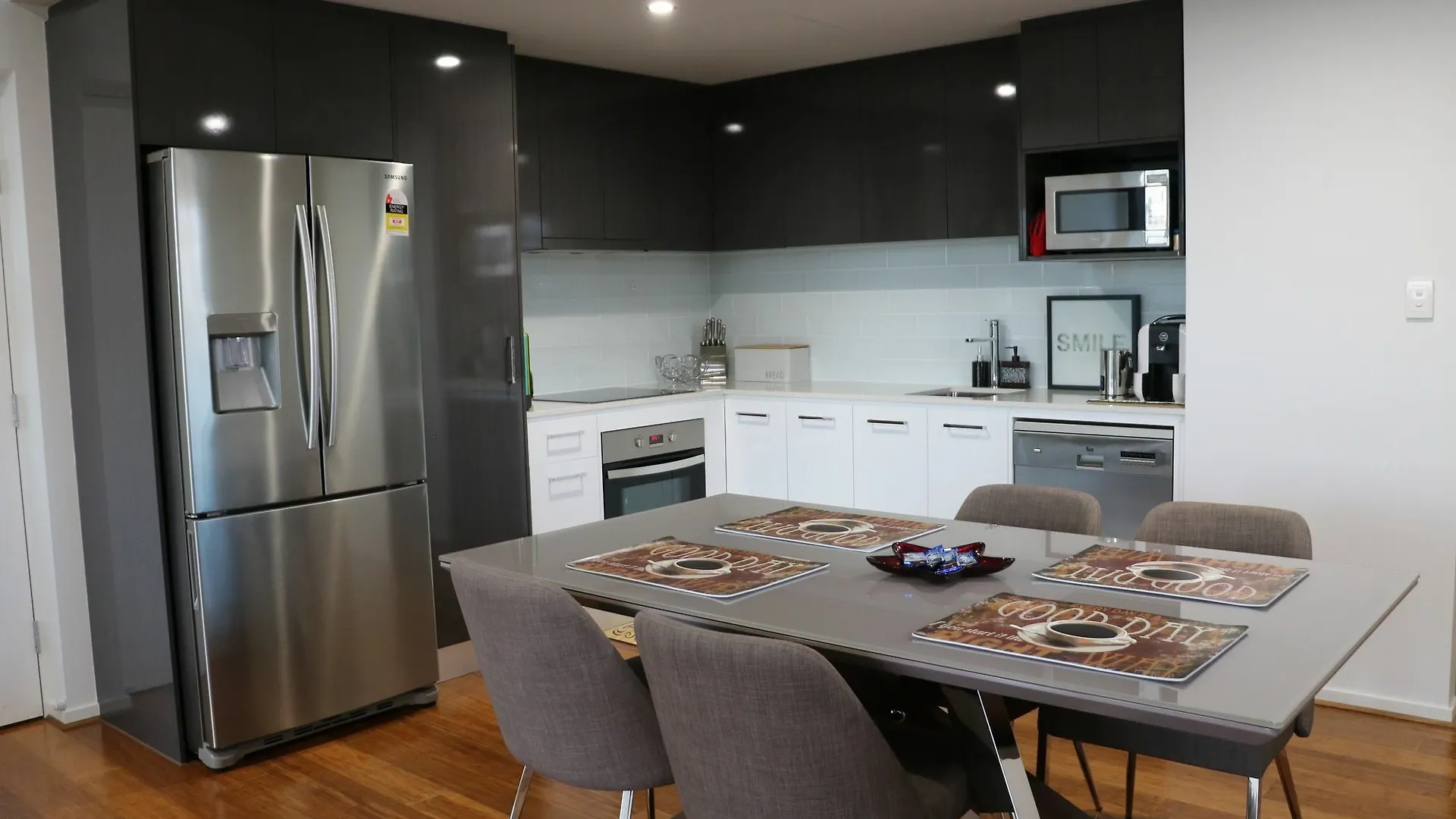 Apartman City Fringe Boutique Parkland 2 Bdr Apt Adelaide Ausztrália